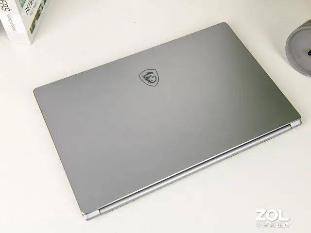 首款miniled笔记本微星创造者creator17评测