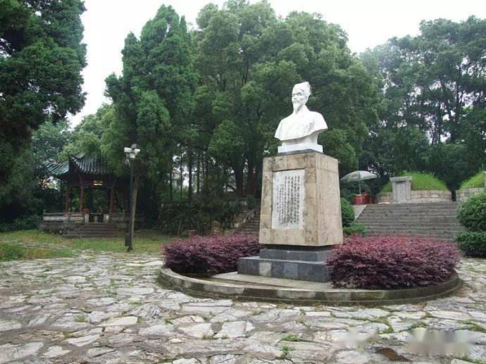 周益清驴行中国-1-湖北省蕲春县_李时珍