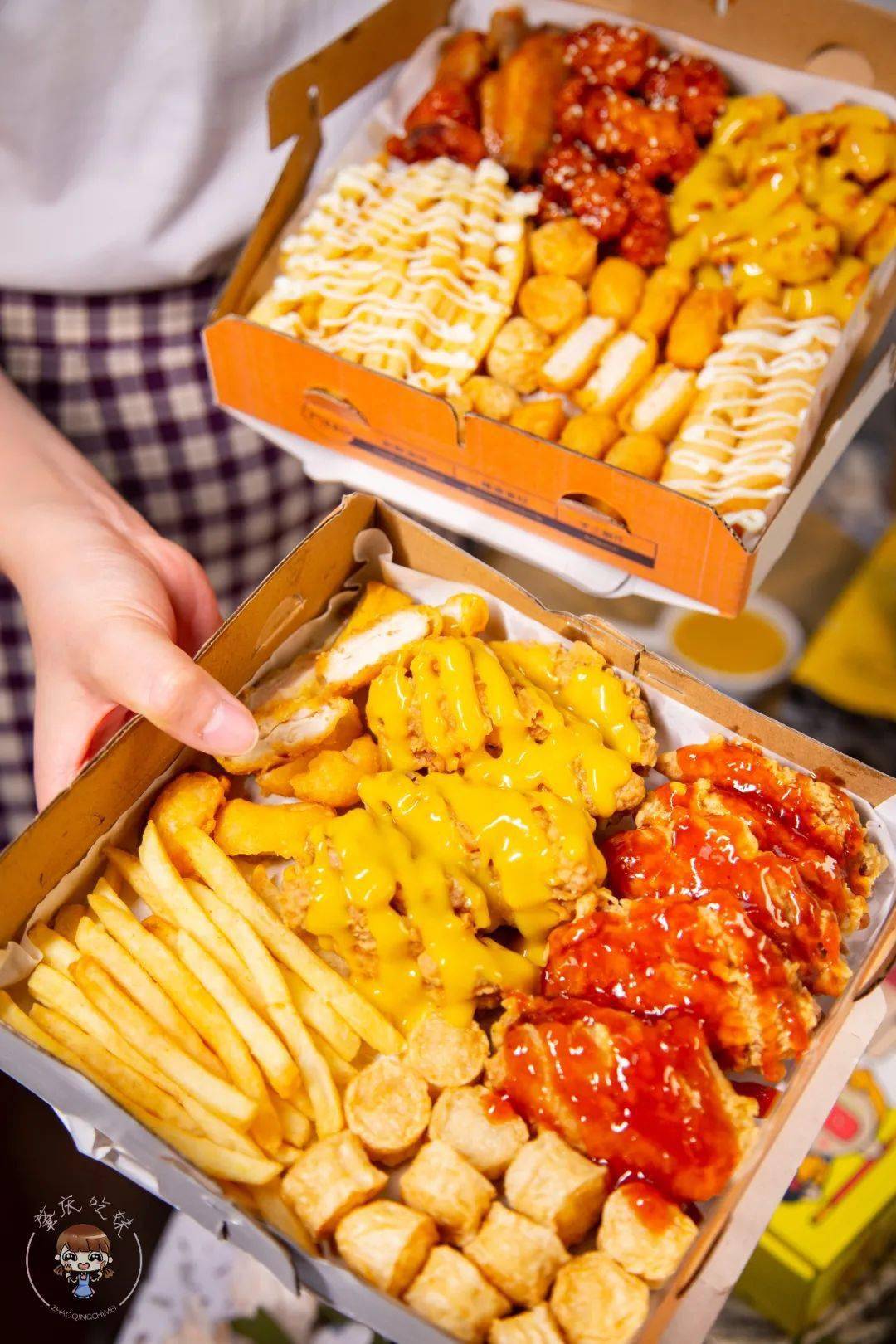 即将风靡盆友圈的炸鸡拼盘来啦!酥到掉渣,嫩到飚汁,这谁顶得住?