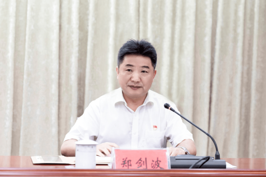 刘宝怀要求,要切实增强责任感和紧迫感,认真对照年初制定的各项目标