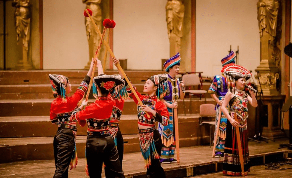 2013年8月,壮族三声部民歌合唱团 在维也纳金色大厅演出