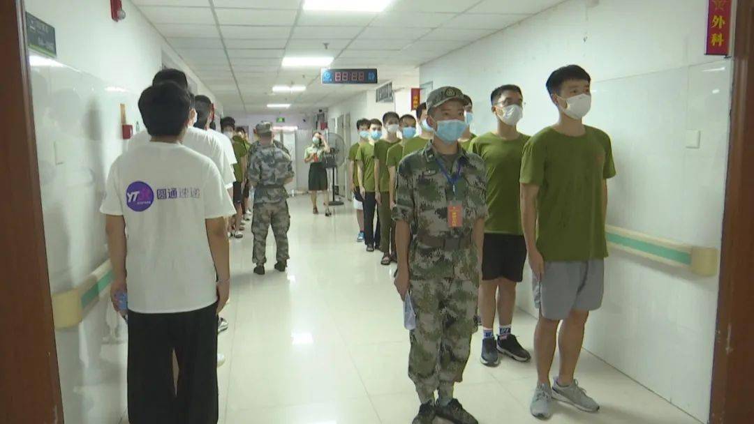 8月4日,副市长王宫,崔向新和市人武部部长李亮平带领检查组到福安市
