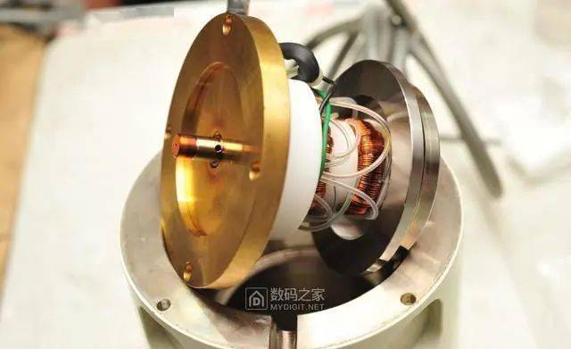 全球首拆十分昂贵的jeol日本电子扫描电镜电子枪