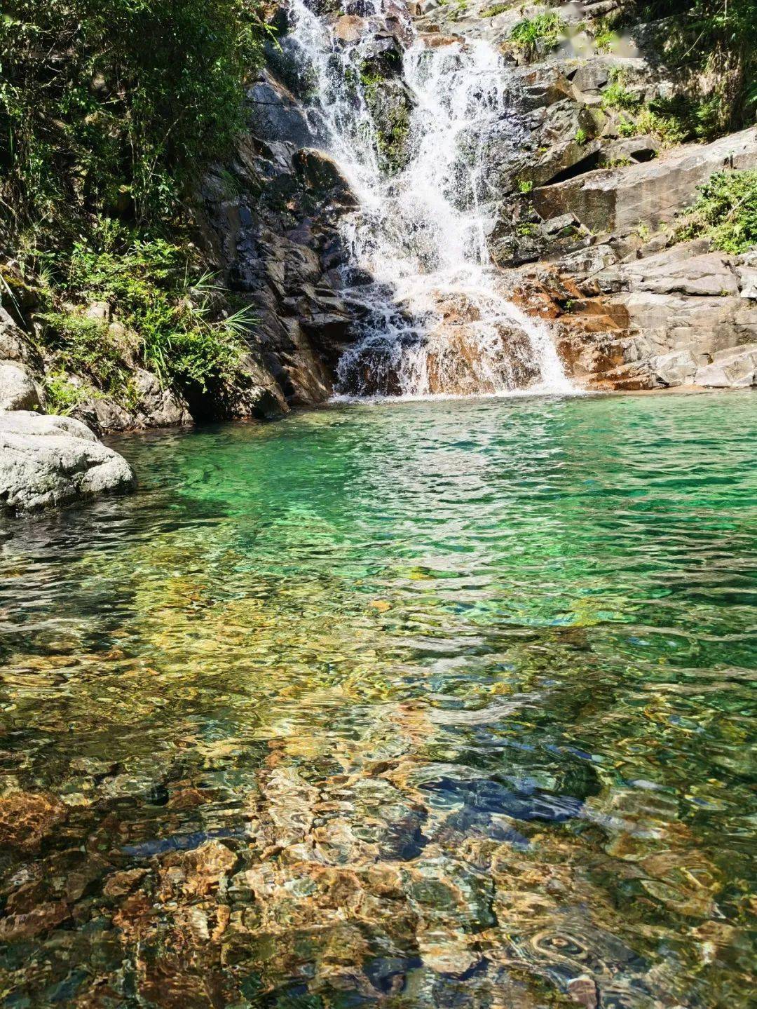 首期特价全新c级全装备溯溪秘境碧波潭夏日野外激情跳水连绵瀑潭石壁