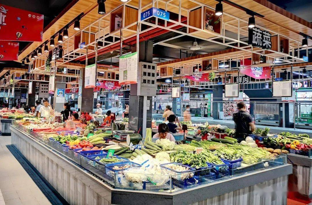 双创在行动市民买菜如同逛商场高州农贸市场超市化建设取得明显成效