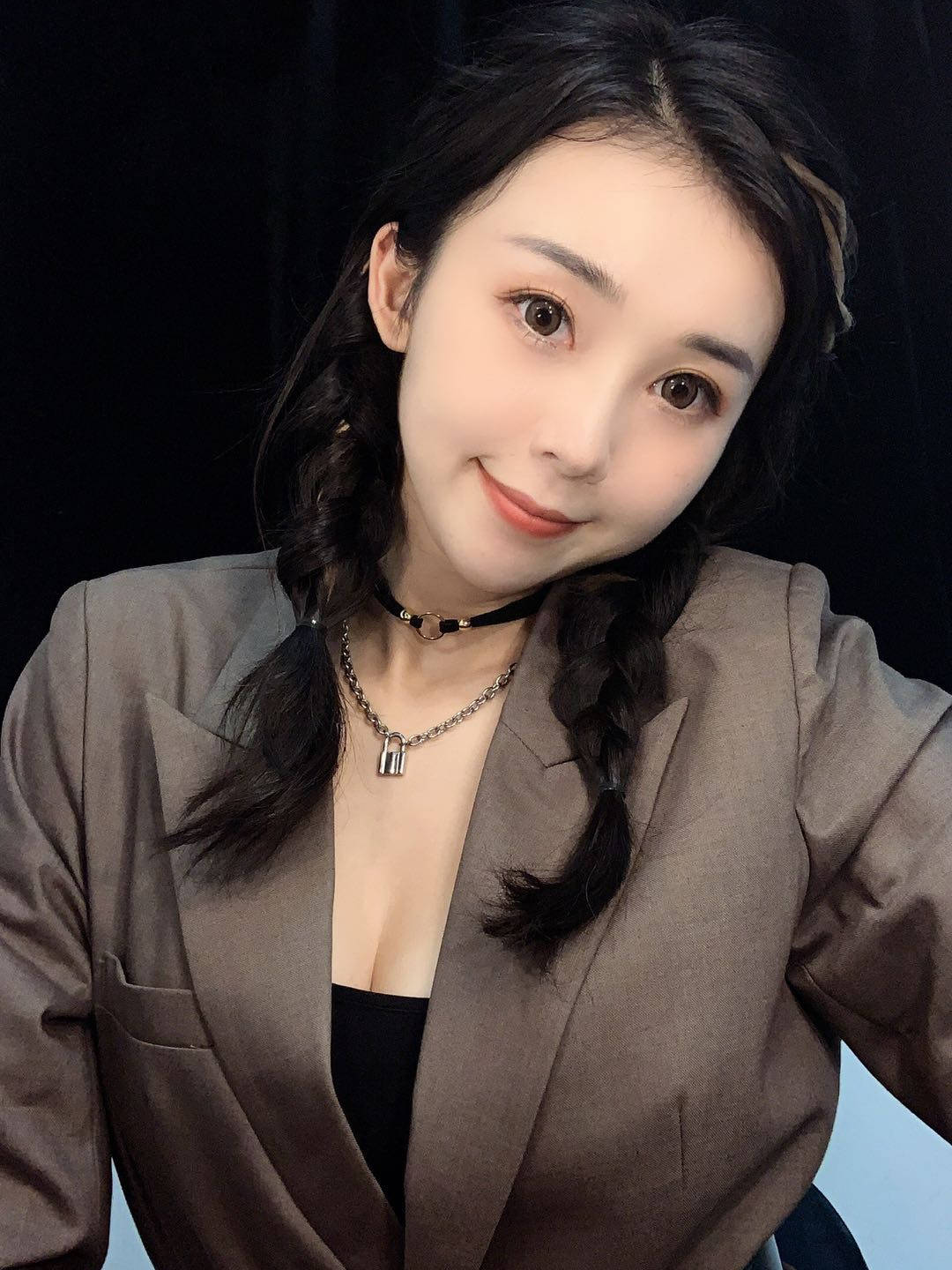 恋爱1周年nba最美主播张曼源晒幸福合照庆祝坦言胖了20斤