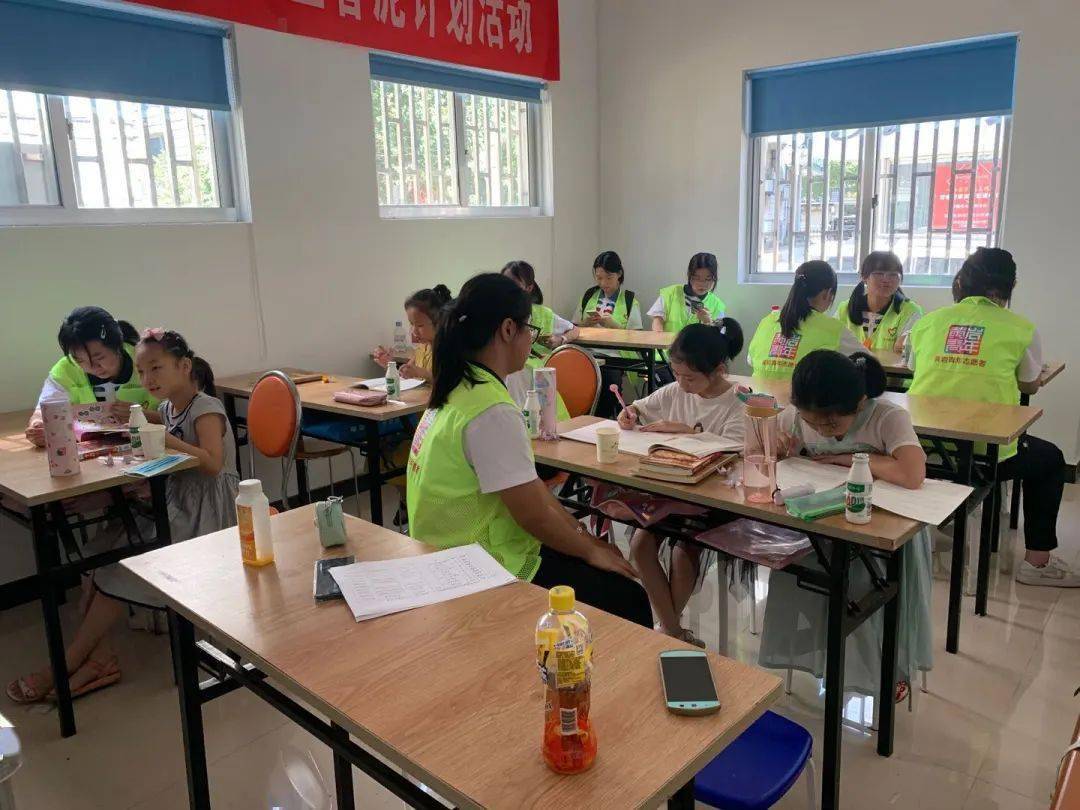 新时代文明实践春泥计划缤纷来袭这个暑假让你嗨翻一夏