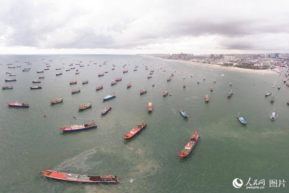 广西北海南海伏季休渔结束千帆竞发开捕去