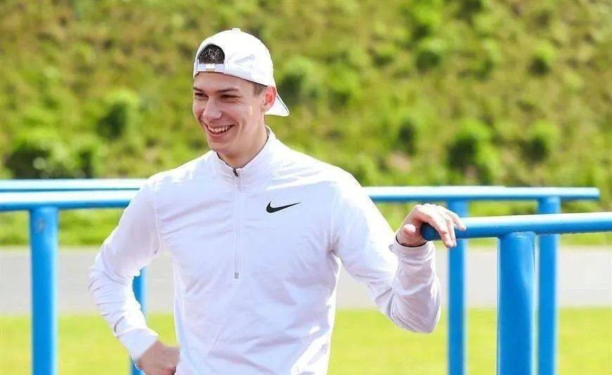 zhelobovski纪念赛上,本土跳高名将马克西姆·尼达塞考(maksim nedas