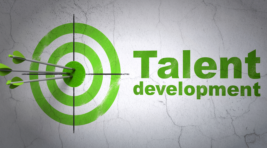 疫情重构企业战略以专业人才培养为本