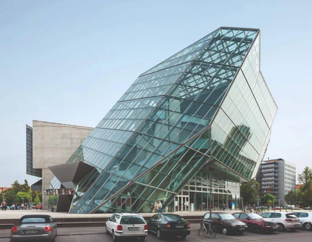 于城市中再读建筑丨蓝天组的城市解谜