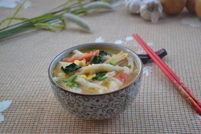 新疆美食--拨鱼子的做法