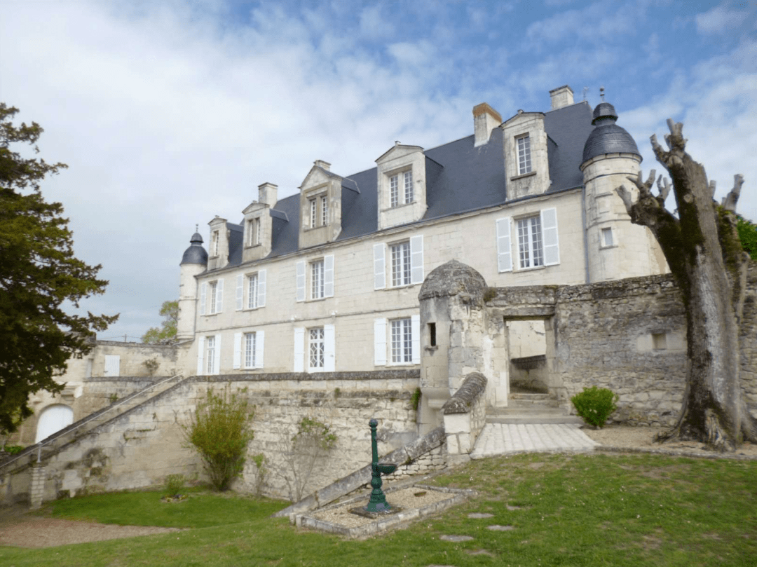 这些庄园城堡都是白菜价,十几块钱一平方!