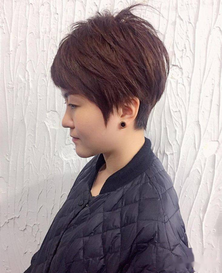 2019女生纹理烫发型推荐100款