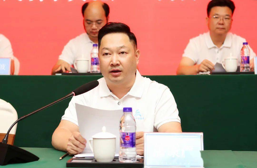 茂名市文化产业商会第二届第一次会员代表大会胜利召开潘康虎连任会长