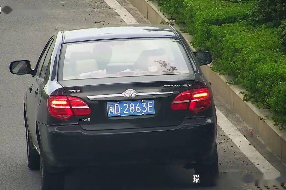 c 18wd1宝洲街闽c 65rj6闽c qv258石狮交警部门也加强了辖区违法停车