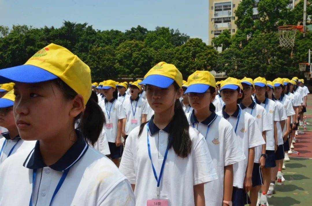 雏鹰飞器宇轩——2020级东华初级中学(东城校区)国防教育活动