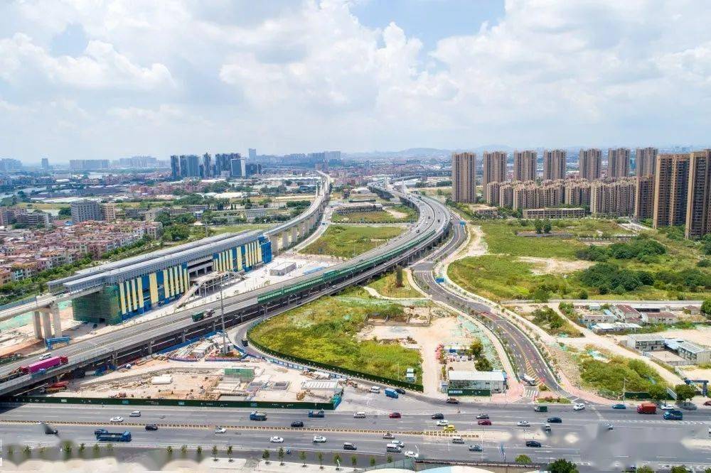 规划三路,规划五路和广佛环线西侧道路)中的规划纵一路于6月20日通车