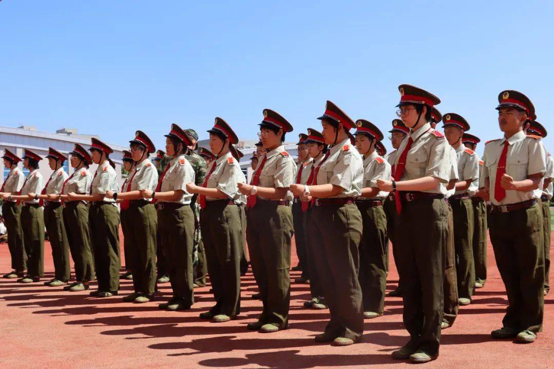 因时长受限→点此查看胜利一中军训完整长视频_东营