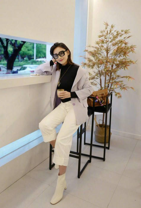 奥运冠军何雯娜:女儿"超可爱"让我变得更勇敢_宝宝