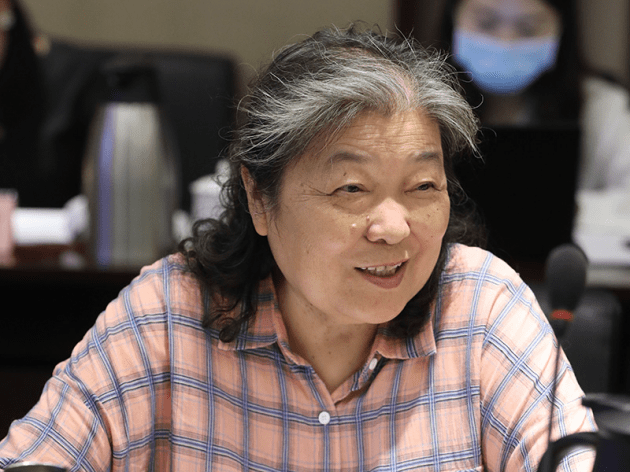 北京教育学院教授 李晶