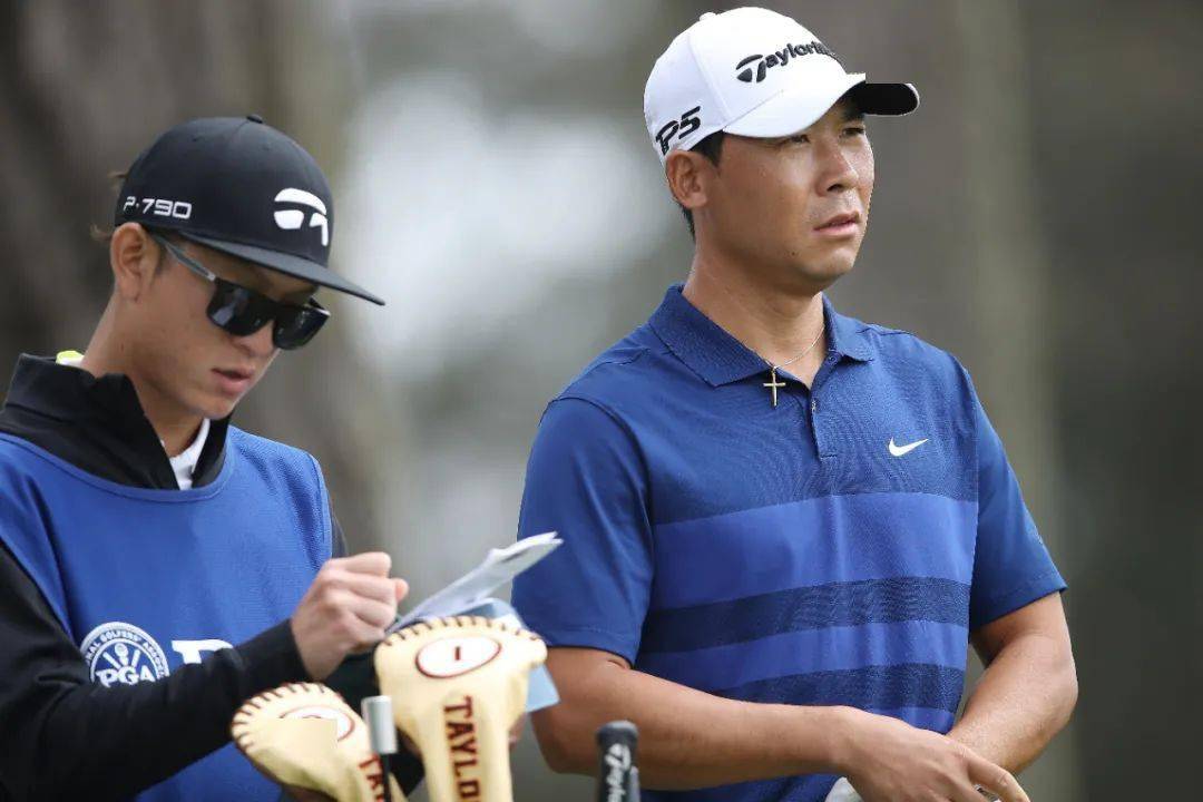 佛罗里达州杰克逊维尔–张新军的球僮刘原没有时间聊太多他正赶去帮