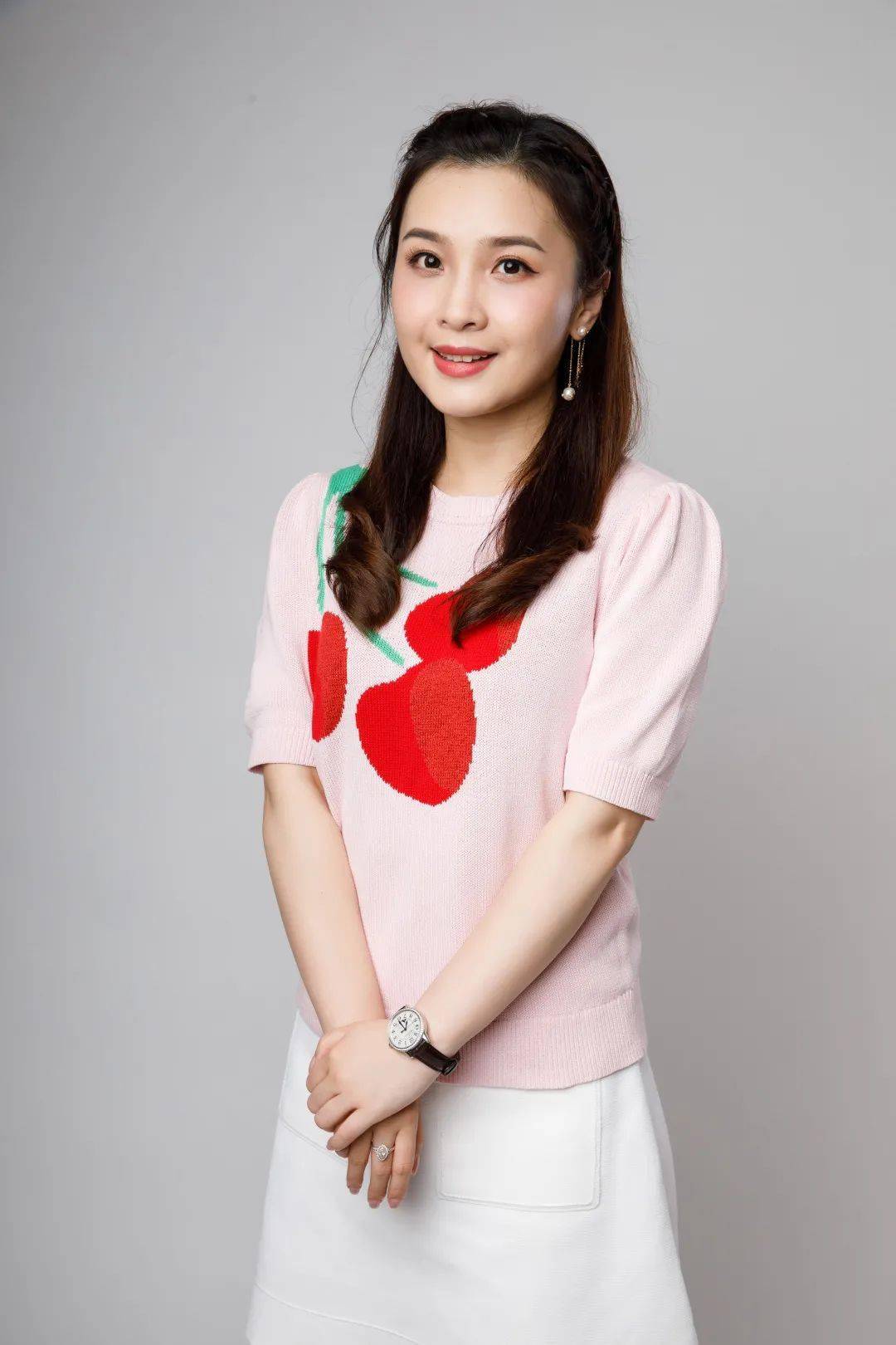 shareid=w-7x7xla李 佳主持人宋嘉其掌门人寇乃馨情报员黄国伦情报员