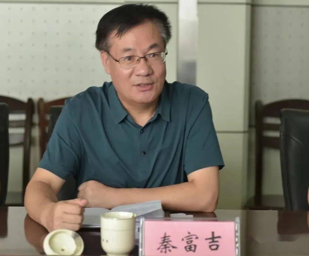 院长秦富吉,副院长张宝泉,医务科,门诊部,肝胆胃肠小儿外科,心胸外科