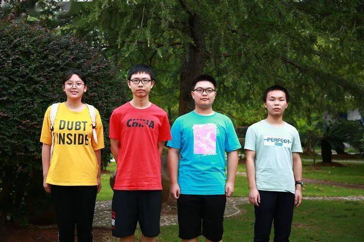 汝城一中袁子杰,朱博乐,朱炜,朱宇涛4名高分考生相继被北京大学,清华