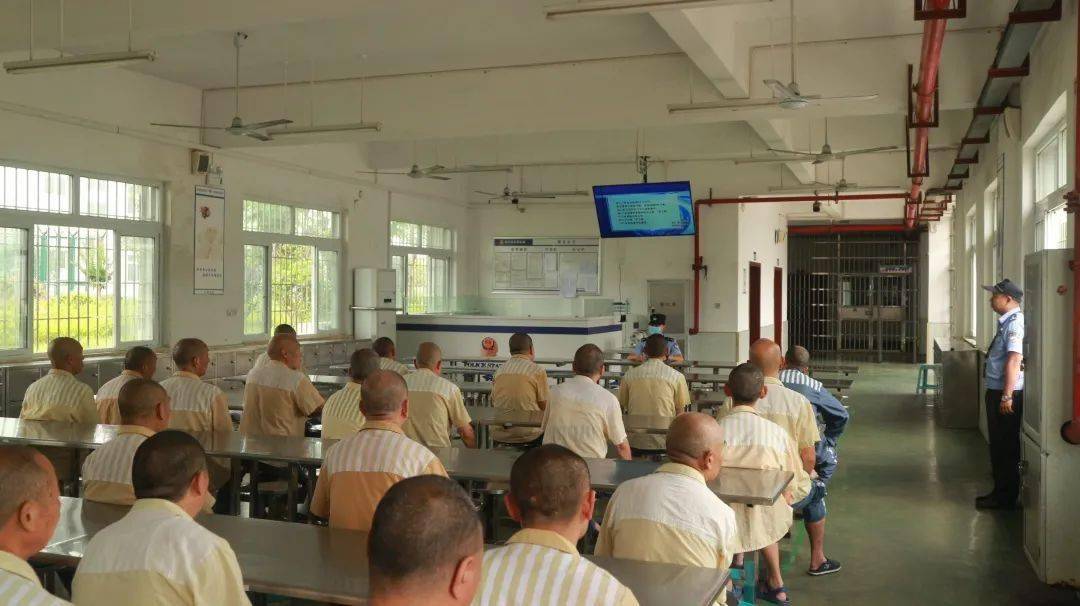 近期,重庆市长康监狱从用活,做实和学习宣传三项措施,将《民法典》