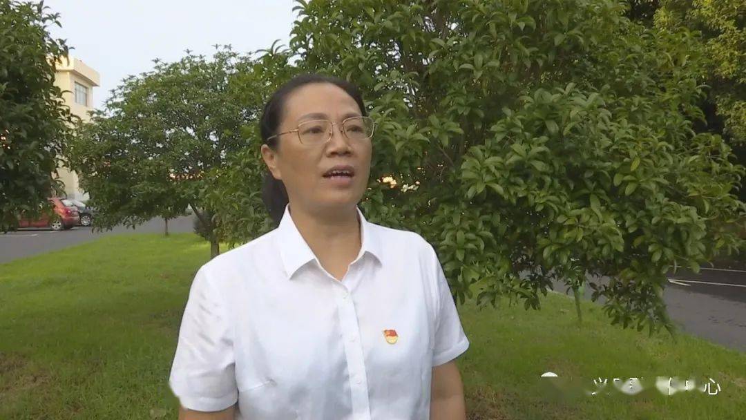 县红山管理处党工委书记 刘万英在"找差距,抓落实"作风建设专项整治年