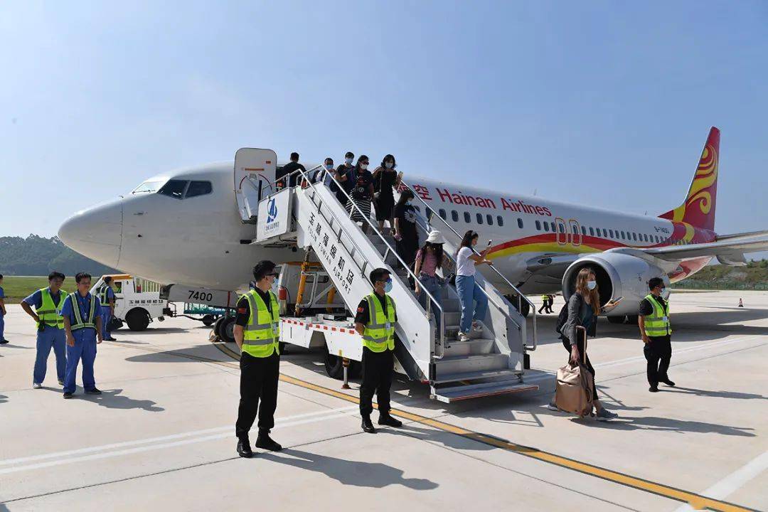 起飞广西第8个民用机场昨日通航就在钦州隔壁