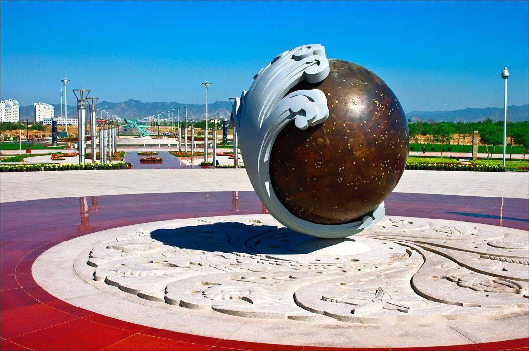 碧海蓝天看辽宁之十五营口山海广场以海为伴留下脚印一串串