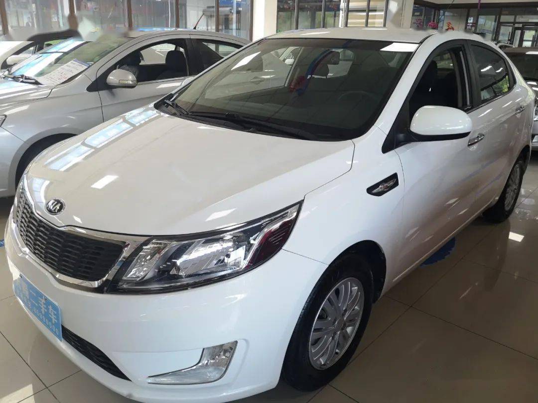 起亚k22014款14l手动版