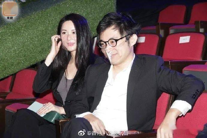 tvb资讯台 w博:@香港tvb资讯台现投身保险行业的麦明诗旧爱林作,寻日