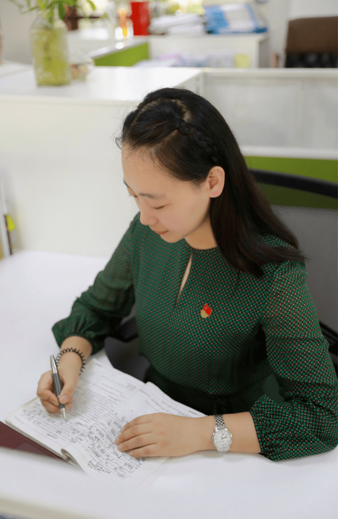 党员先锋史美奂三尺讲台一颗爱心