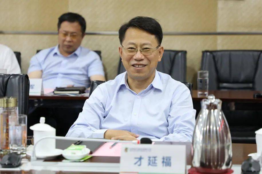 才延福,高平会见阳光电源副董事长,高级副总裁张许成