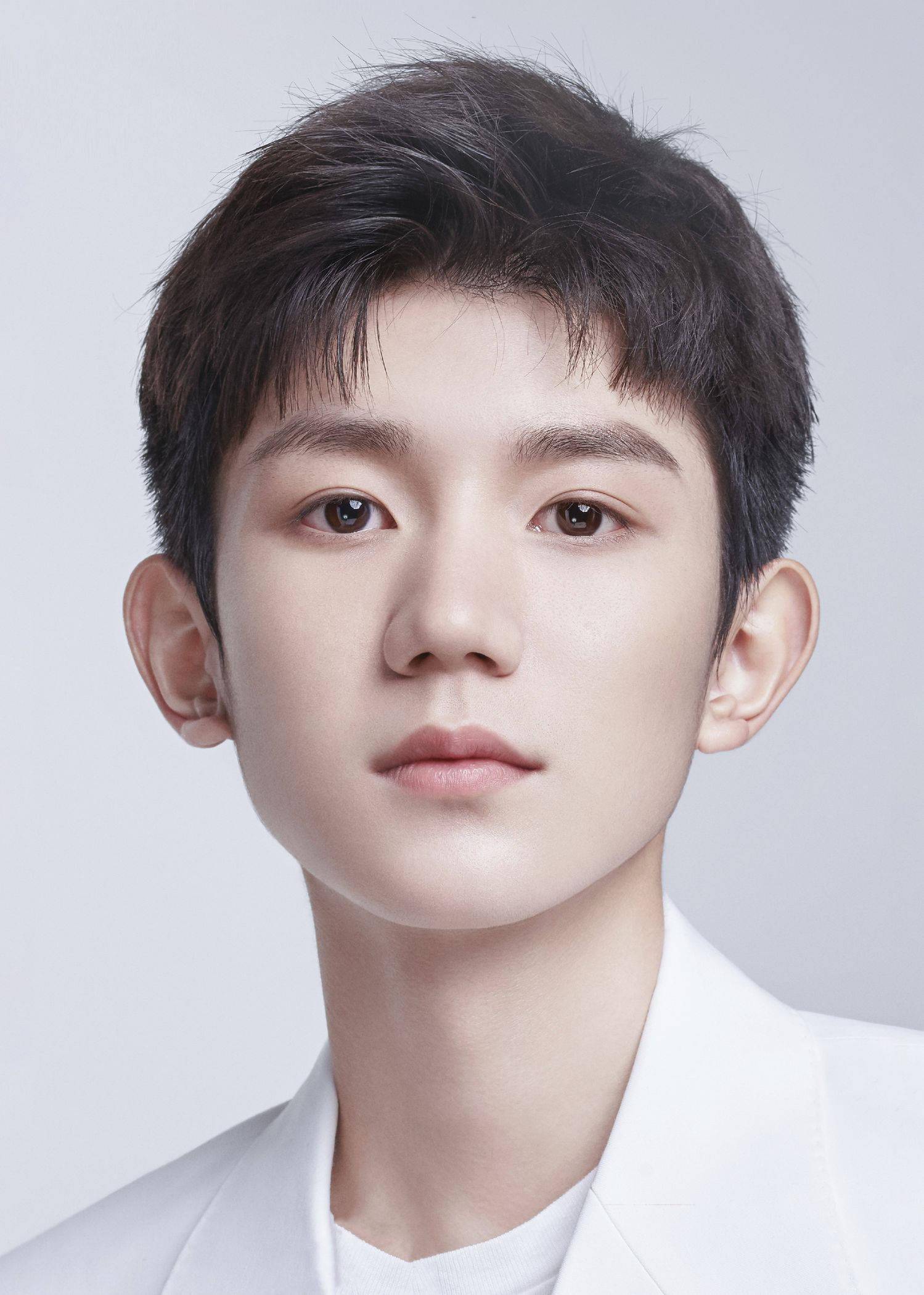 王源证件照合集阳光大男孩心动上线