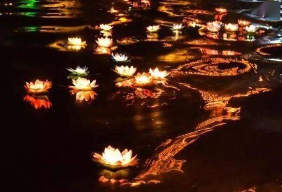 中元节丨福海放河灯