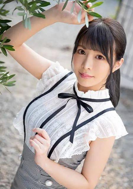 历经多年的整容手术,让高嶋美收获了从未有过的自信.