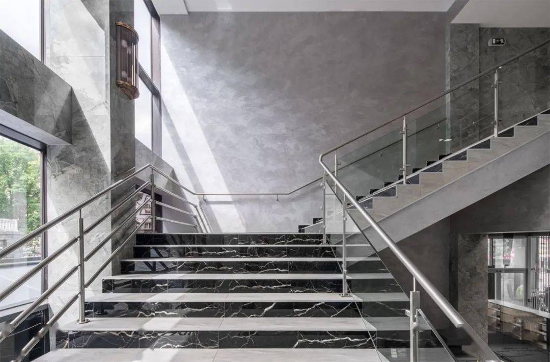 石材楼梯踏步,这才是楼梯设计该有的样子!_手机搜狐网