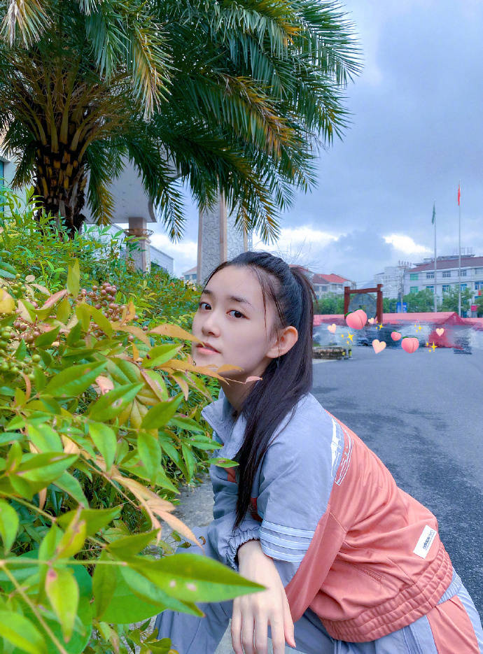 原创蒋依依穿一身运动装扎高马尾活力十足素颜也超美的