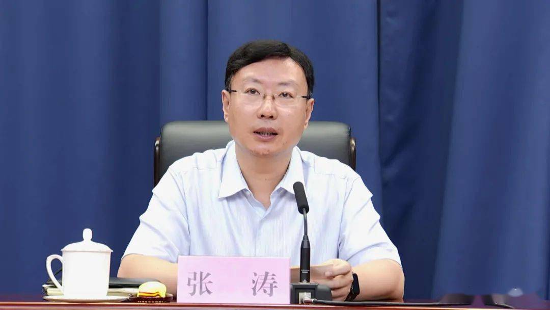 张涛在全市营商环境工作调度视频会议上强调:抓好迎接考核的各项工作