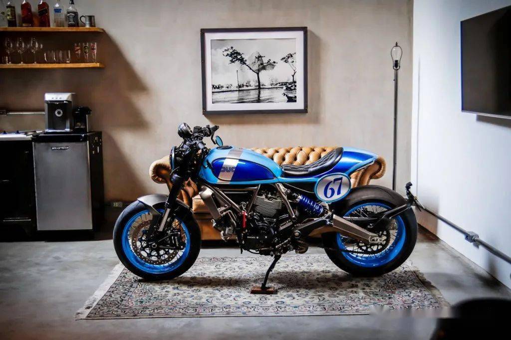 杜卡迪scrambler800改装咖啡风格