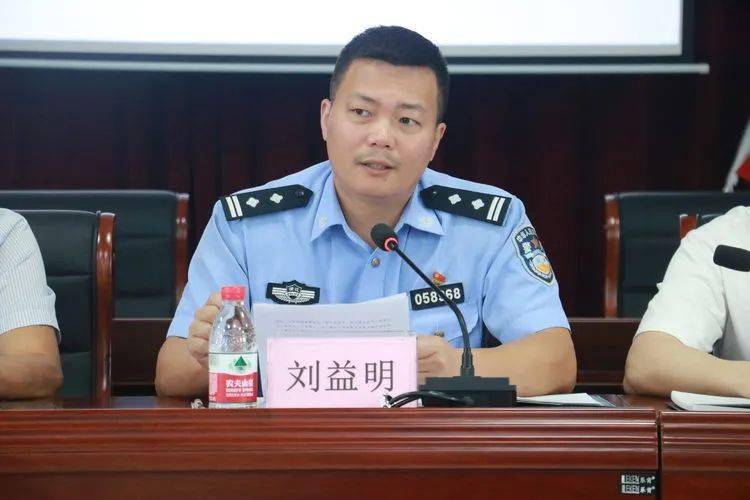 加大金融政策宣传力度,9月4日下午,苏溪镇经发中心协同市金融办,市