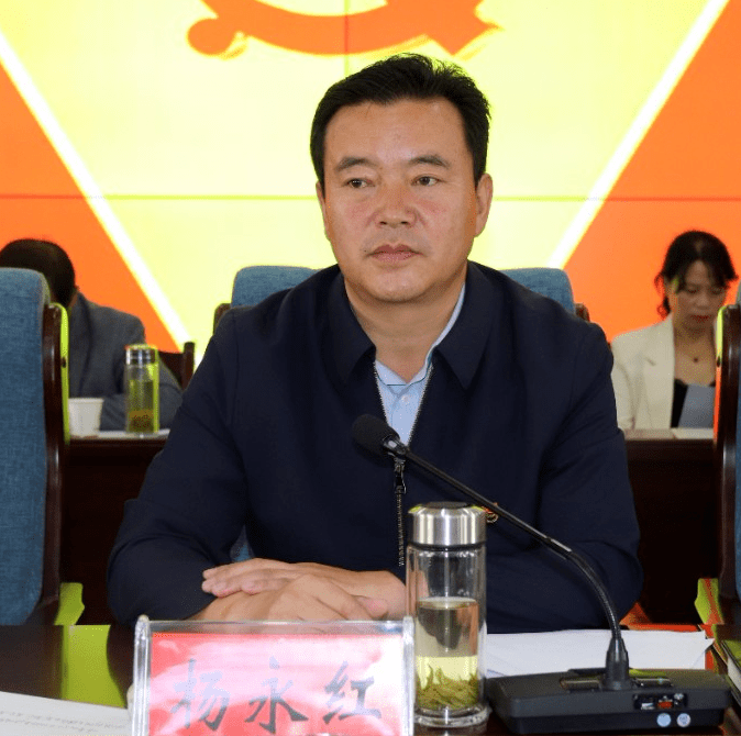 临潭县举办庆祝第36个教师节表彰大会