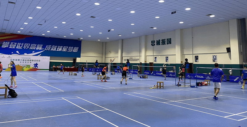 烟台市羽毛球代表队载誉而归为烟台参加山东省第十届全民健身运动会