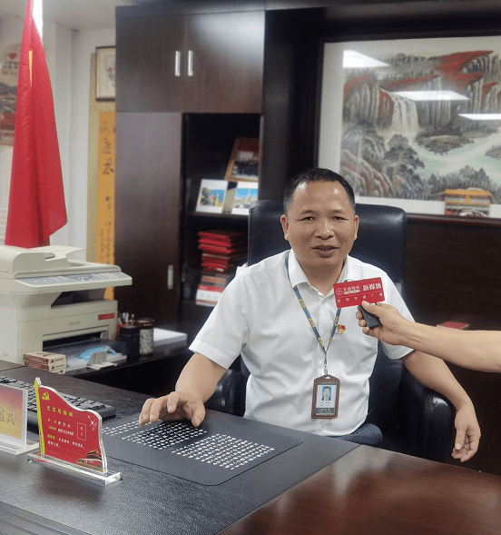 特区40年张玉山从投递员到全国劳动模范