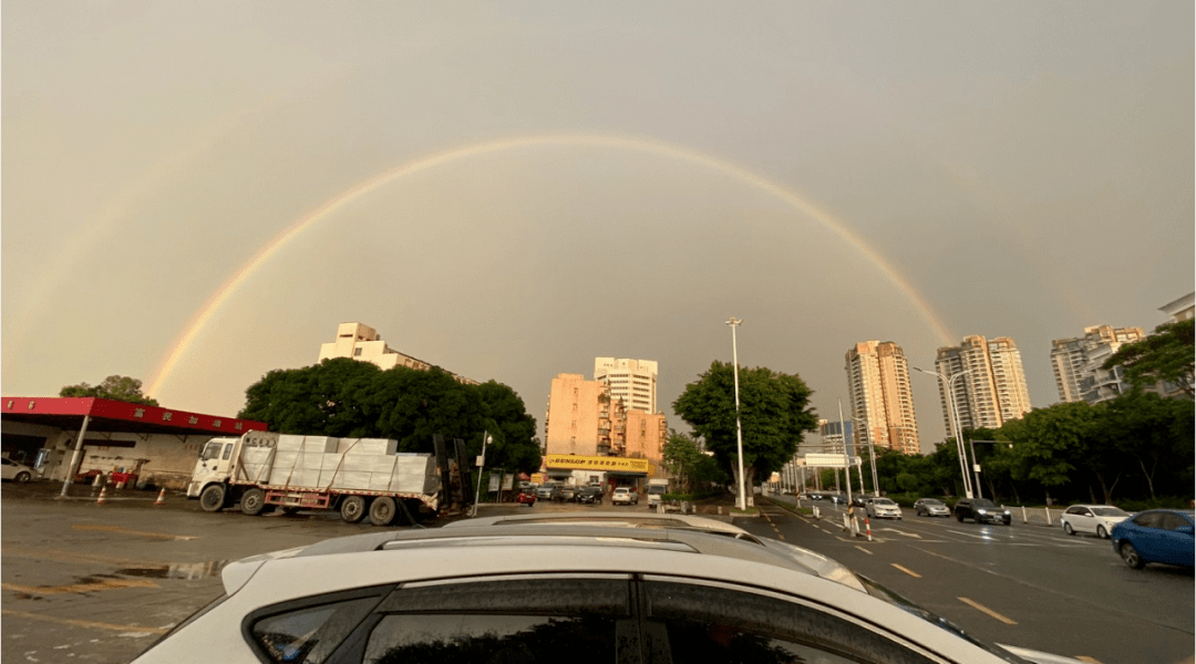 刷爆朋友圈珠海超大双彩虹你看到了吗