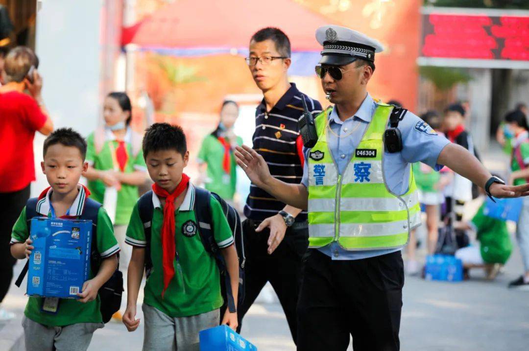 鮑益星|嘉善縣公安局交警大隊民警張曉嫻|小學老師他有話說……我